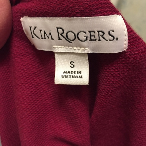 Kim Rogers Size Small Maroon L.S. Tee - Picture 4 of 5